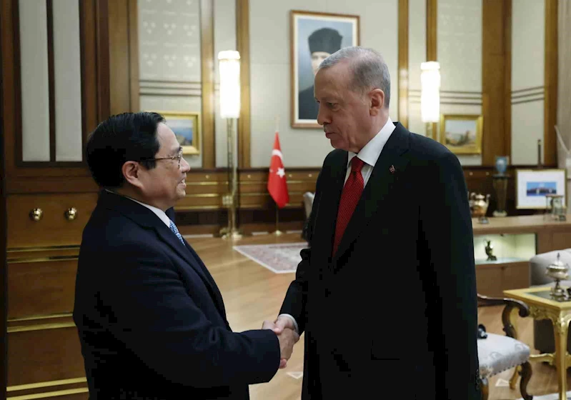 Cumhurbaşkanı Yardımcısı Yılmaz: “Vietnam ekonomisinin kalbi Ho Şi Min şehrinde Başkonsolosluk açma hususunda mutabık kaldık”
