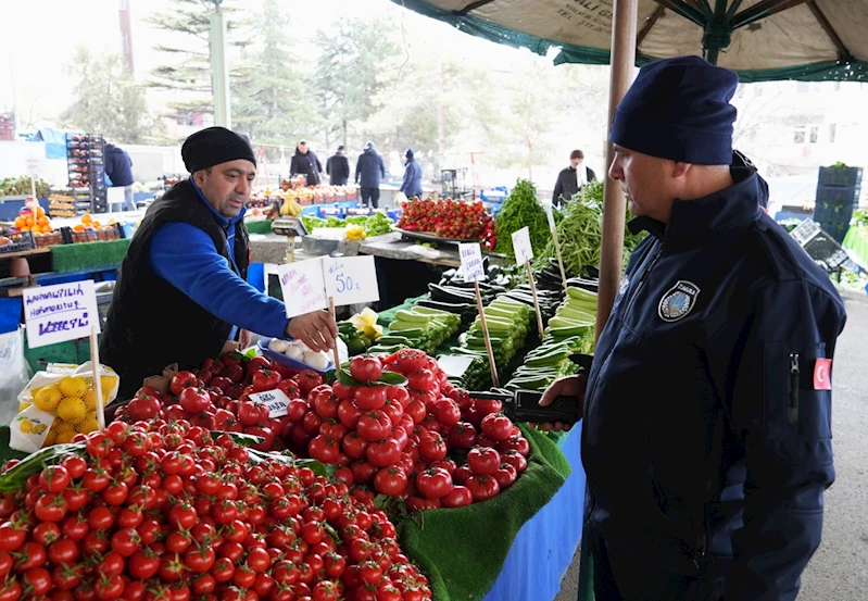 Keçiören’de pazarlarda sıkı denetim